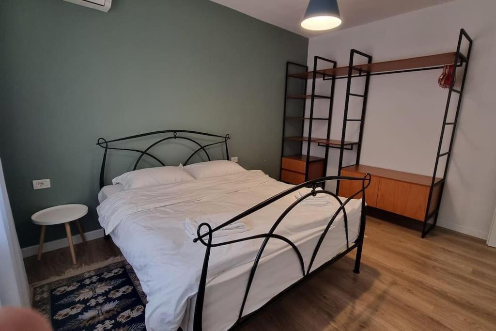 Apartment Center *